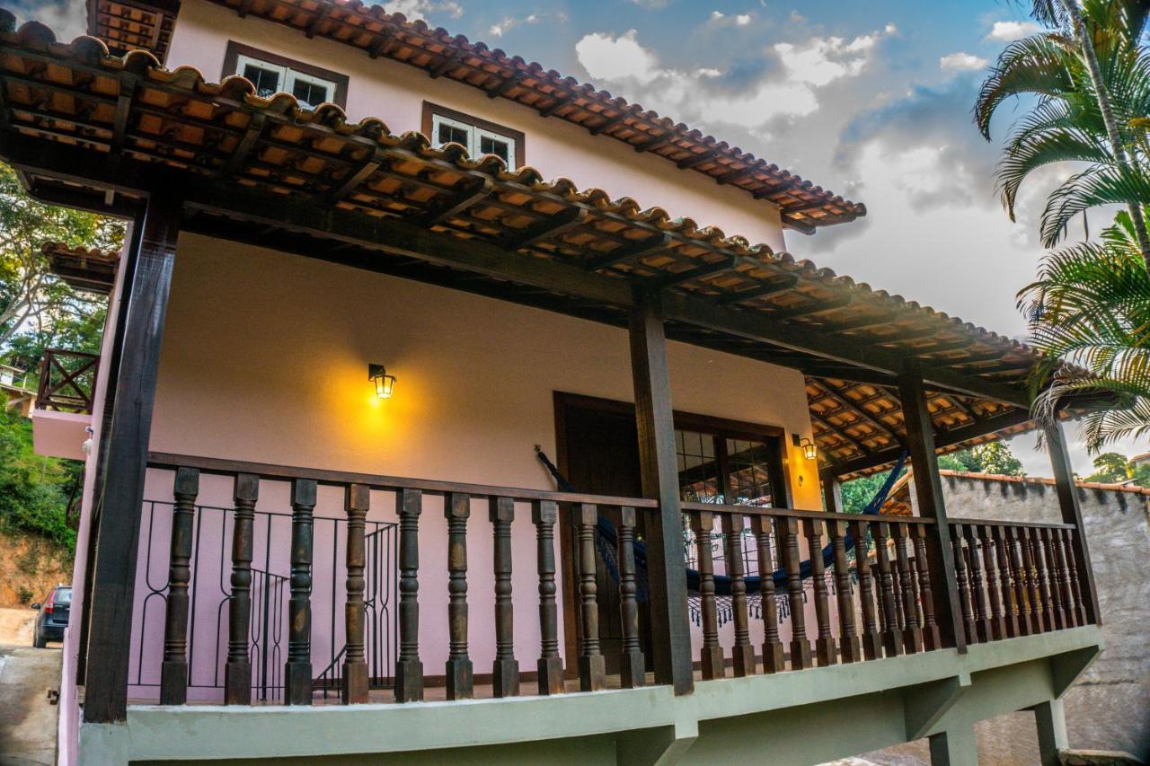 Casa Rosada Seu Refugio Na Serra ミゲウ・ペレイラ エクステリア 写真